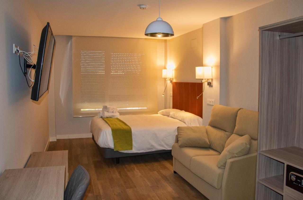 Aparthotel Essenzia De Castilla Aranda de Duero Ngoại thất bức ảnh